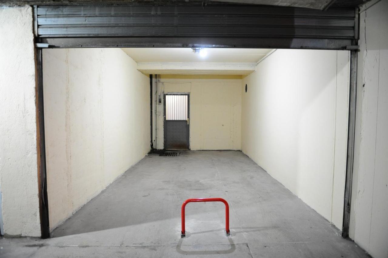 Apartment Center